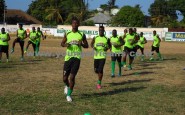 Wachezaji wa Young Africans wakifanya mazoezi leo jioni katika viwanja vya Gymkana jijini Tanga