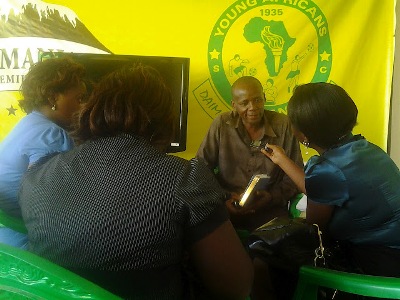 Katibu wa Kamati ya Uchaguzi ya Yanga, Francis Kaswahili akizungumza na Waandishi wa Habari